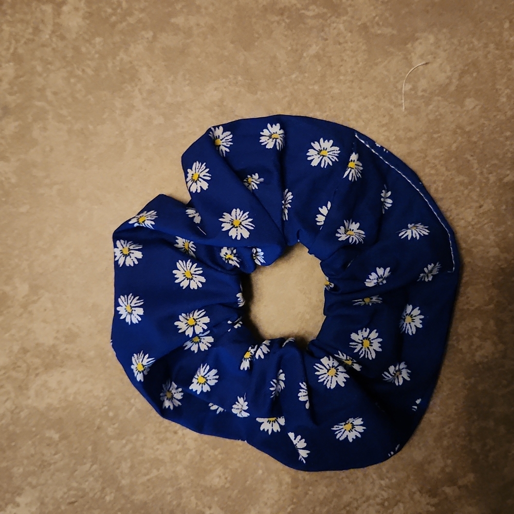 🐻 New Hair Scrunchie